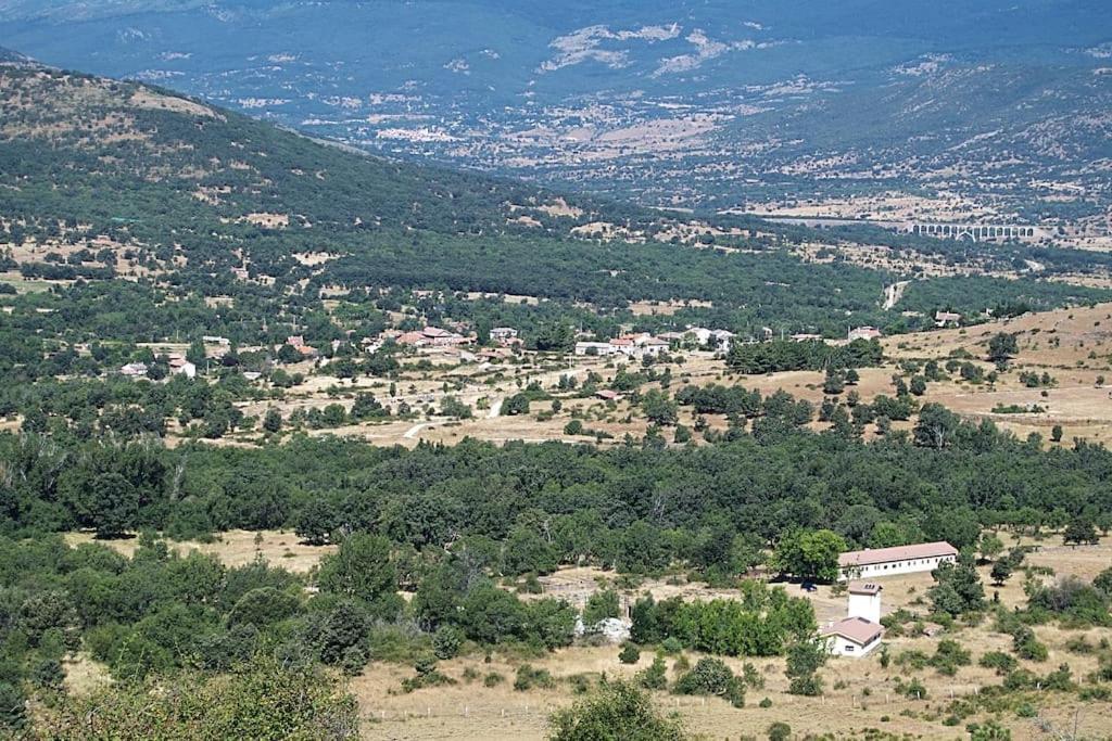 La Mina Alojamiento En Plena Naturaleza Garganta De Los Montes Exterior foto